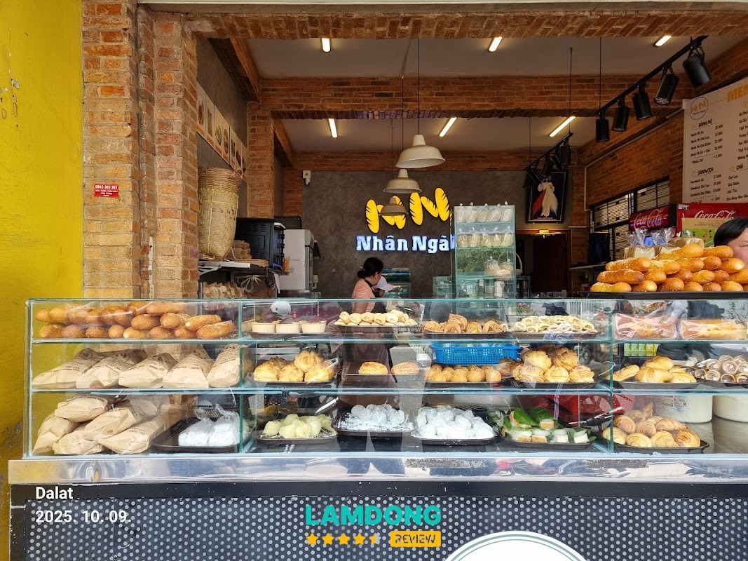Bánh Mì Gà Nhân Ngãi – bánh mì Đà Lạt ngon