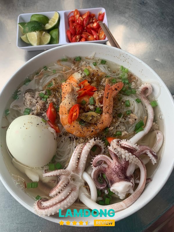Bánh Mì xíu mại Hồng hoa – bánh mì Đà Lạt ngon