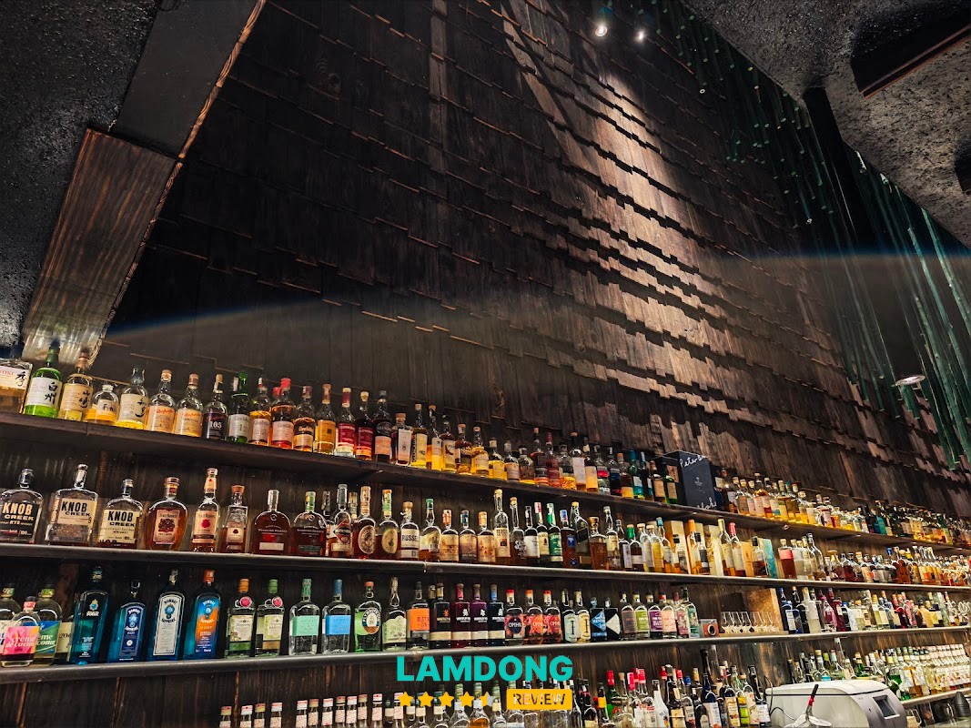 Gemination cocktail bar không gian ấm cúng