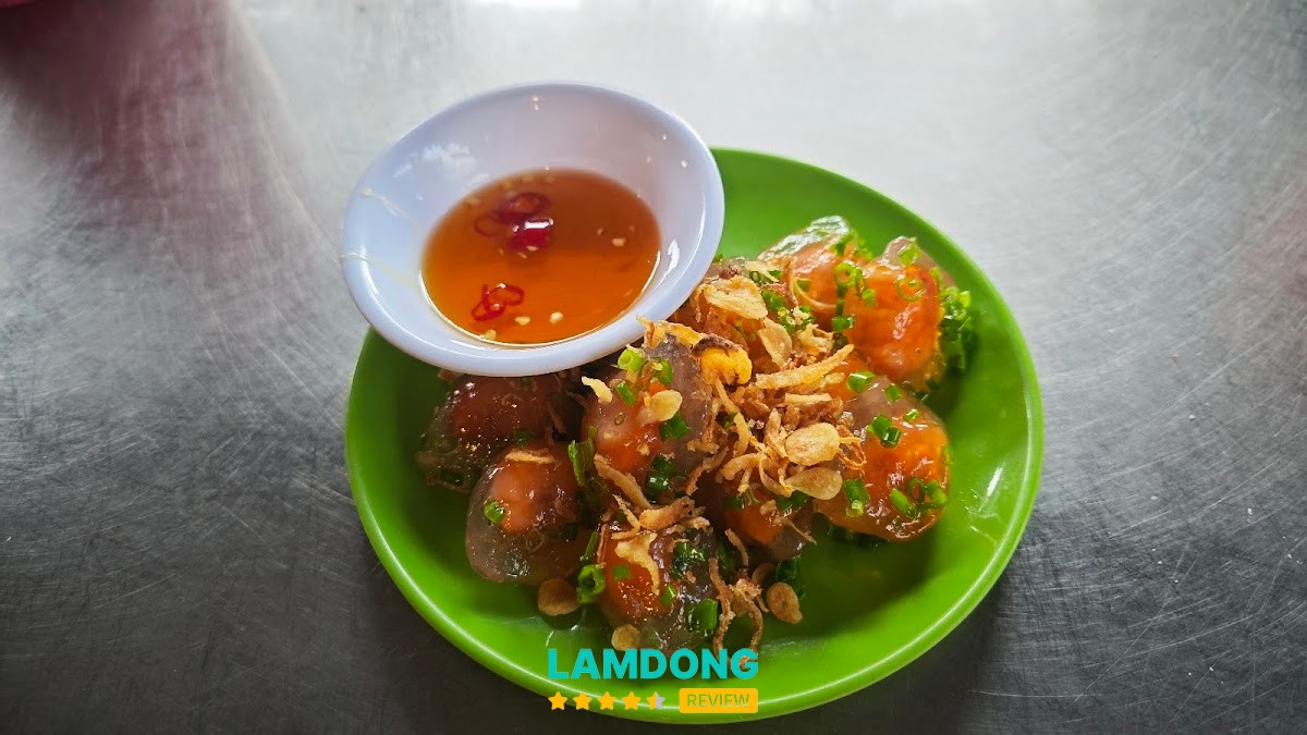 Bánh Canh PHƯỢNG – cá và chả cá tươi
