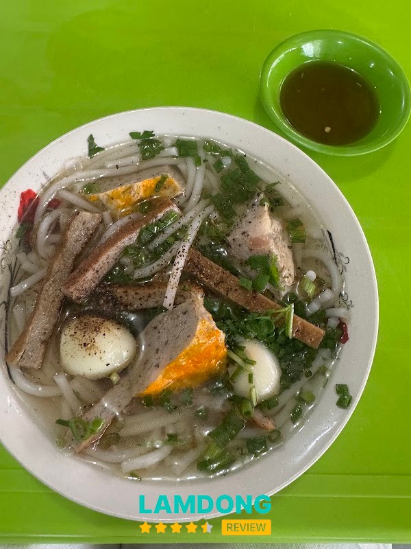 Bánh Canh Chả Cá Cô Xí – bánh canh chả cá