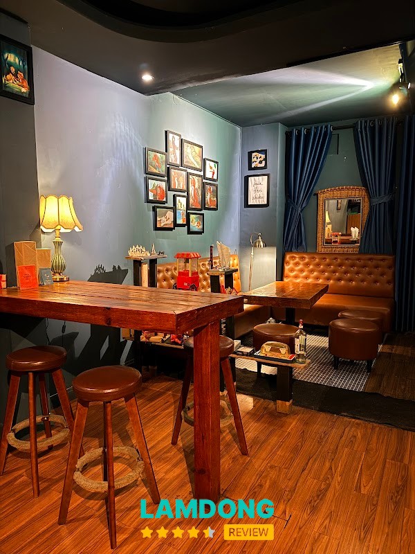 Fox’s Den hidden bar Đà Lạt