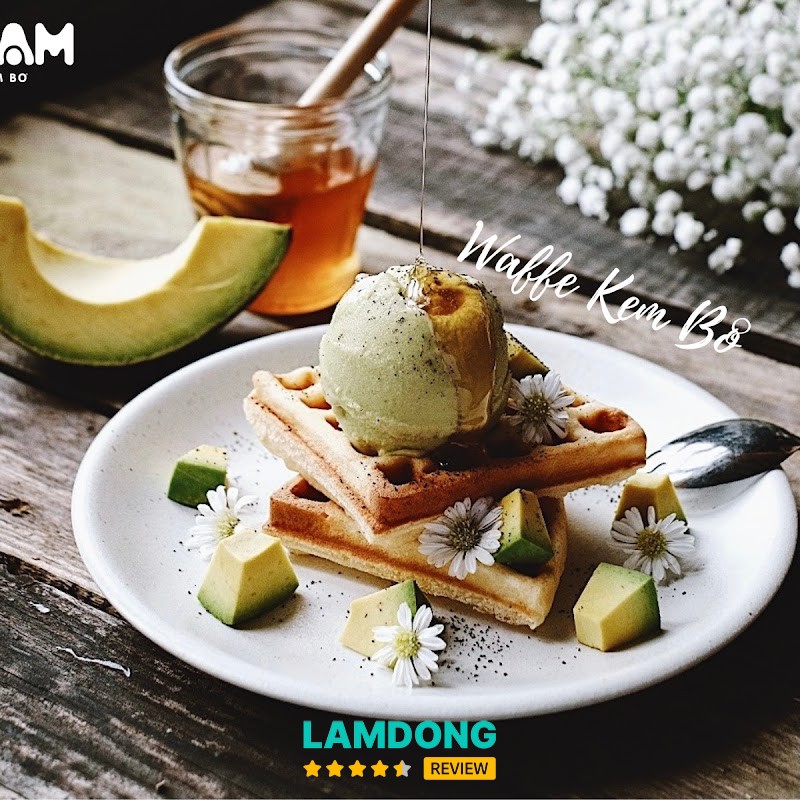 CHẠM – không gian quán tại Khu Hòa Bình