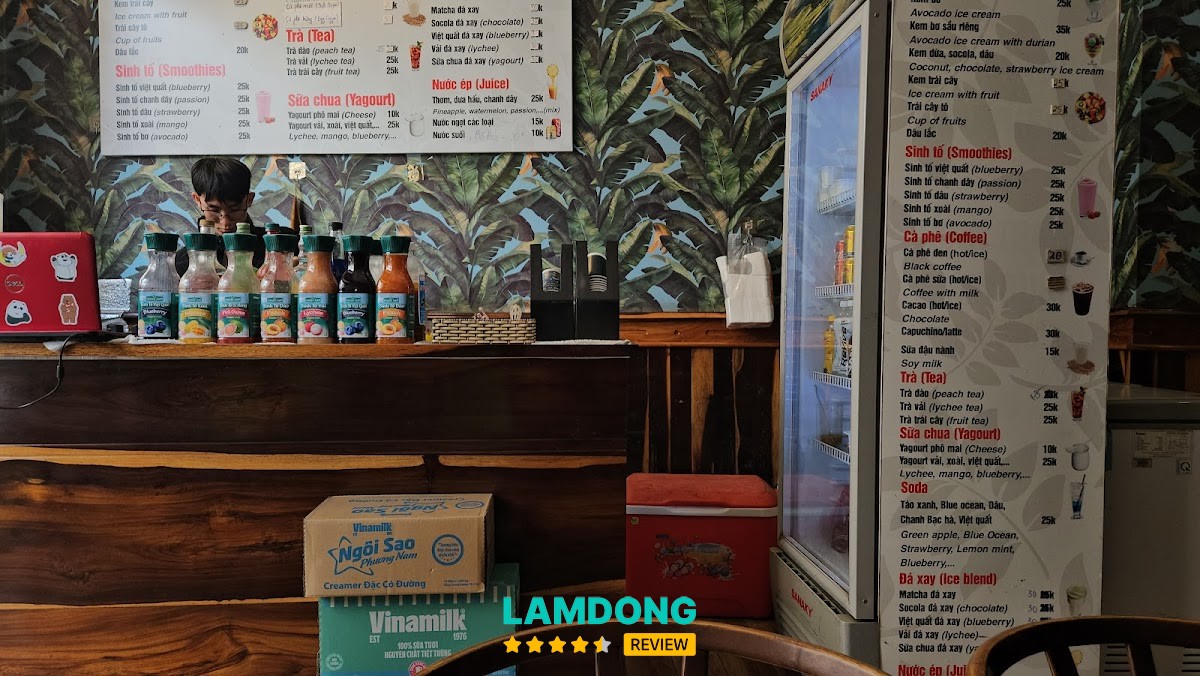 Kem bơ Thạch Thảo – không gian bình dân