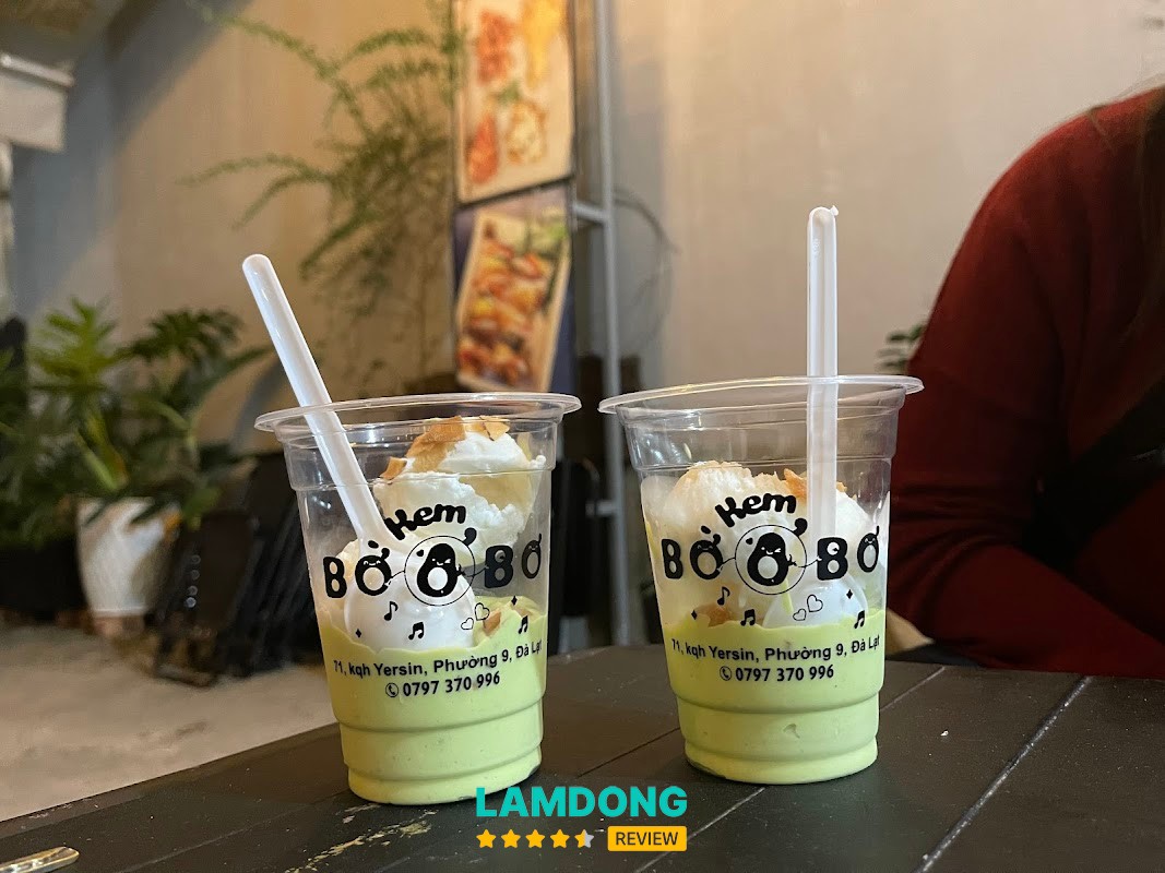 Kem bờ ơ bơ – quán nhỏ Đà Lạt