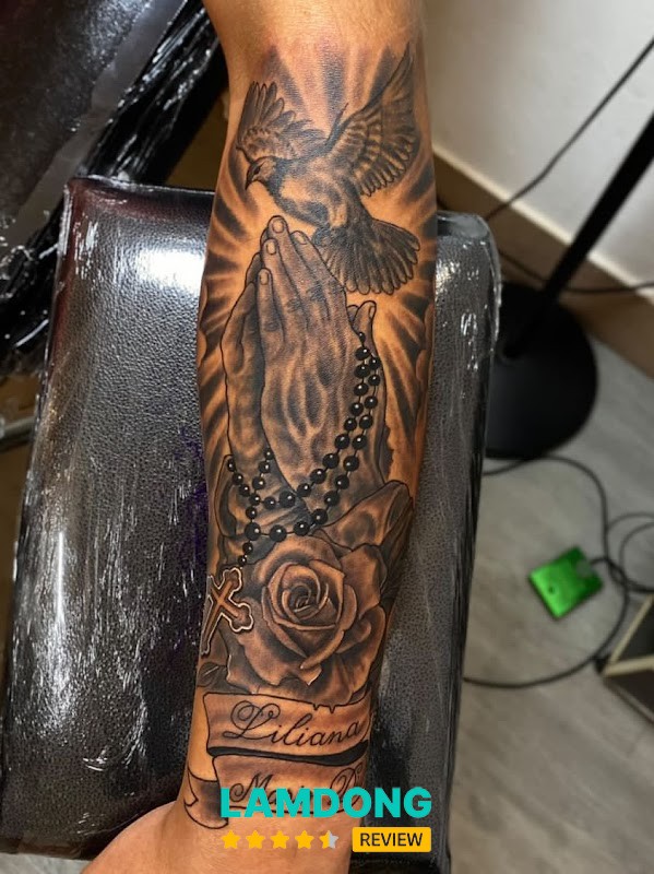 86 TATTOO - không gian tiệm xăm