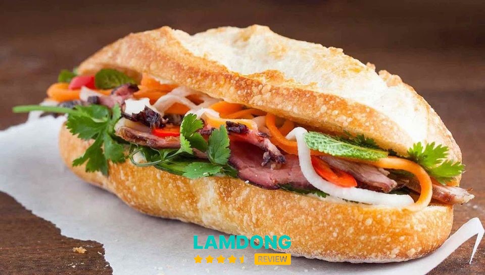 Bánh mì tại Lò Bánh Mì Nhi Nhi