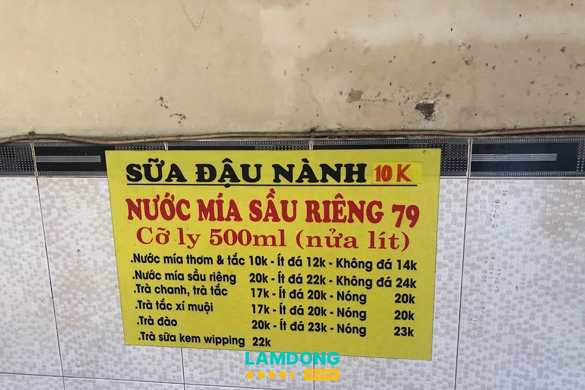 Chén xíu mại nóng tại Ri 79 Đà Lạt