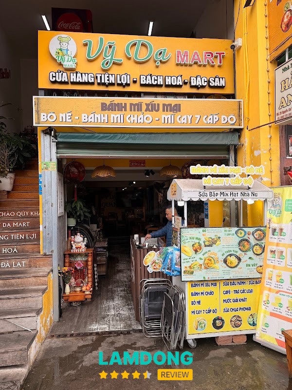 Vỹ Dạ Quán bánh mì xíu mại tại Đà Lạt