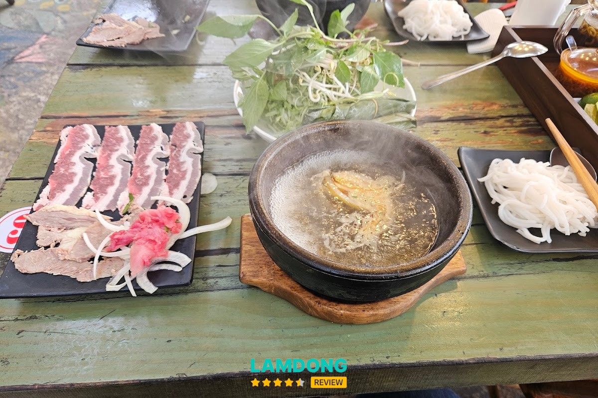 Không gian Hoa Dó Nguyễn Du