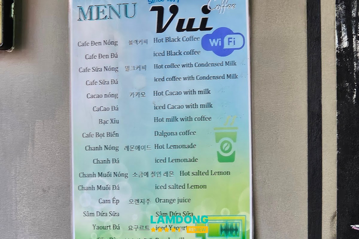 Không gian Cà Phê Vui