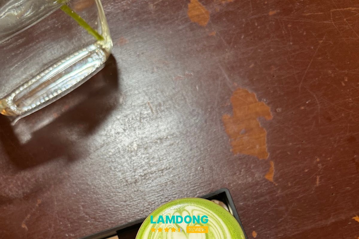 Cà phê tại Le J' cafe