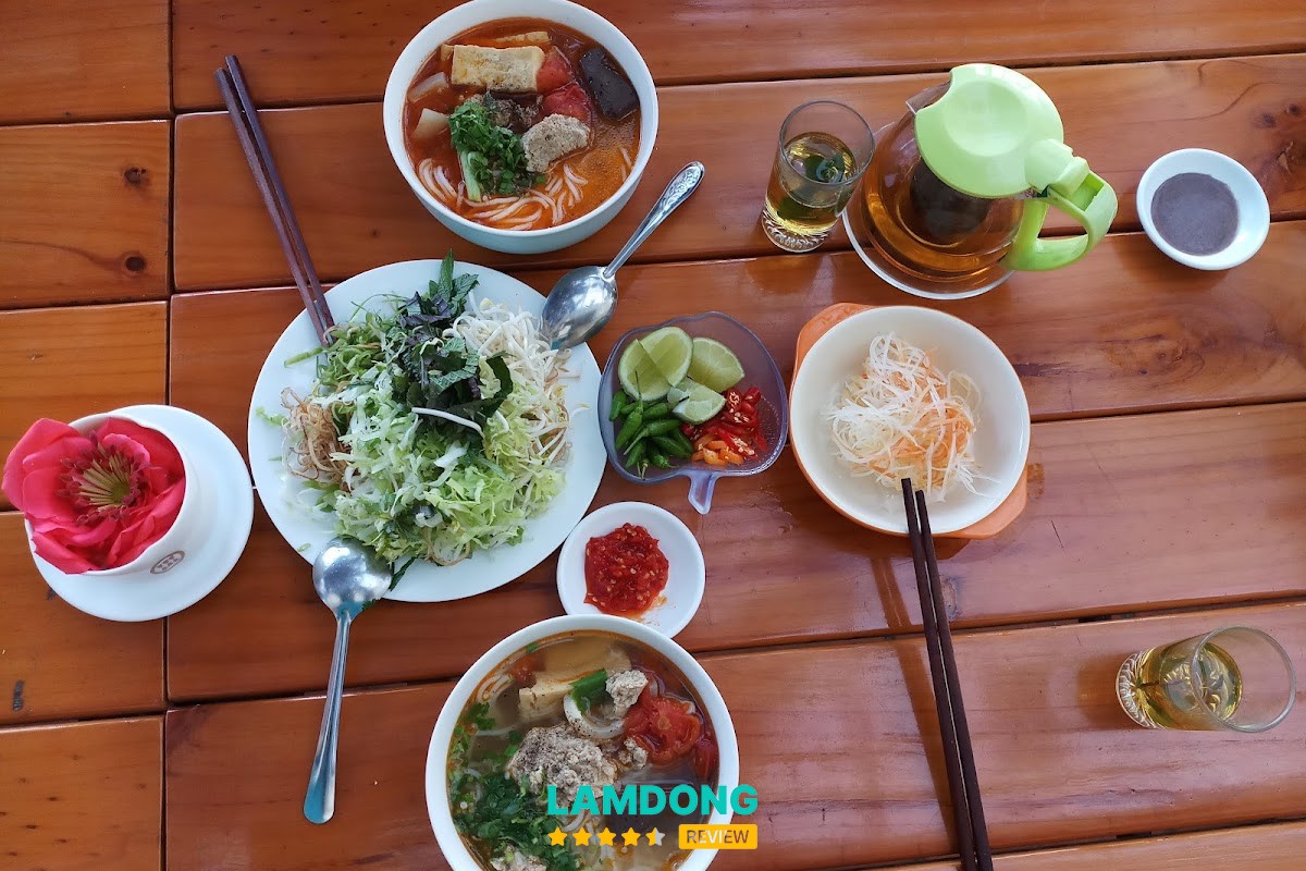 Góc nhìn tại Sunshine Coffee Dalat