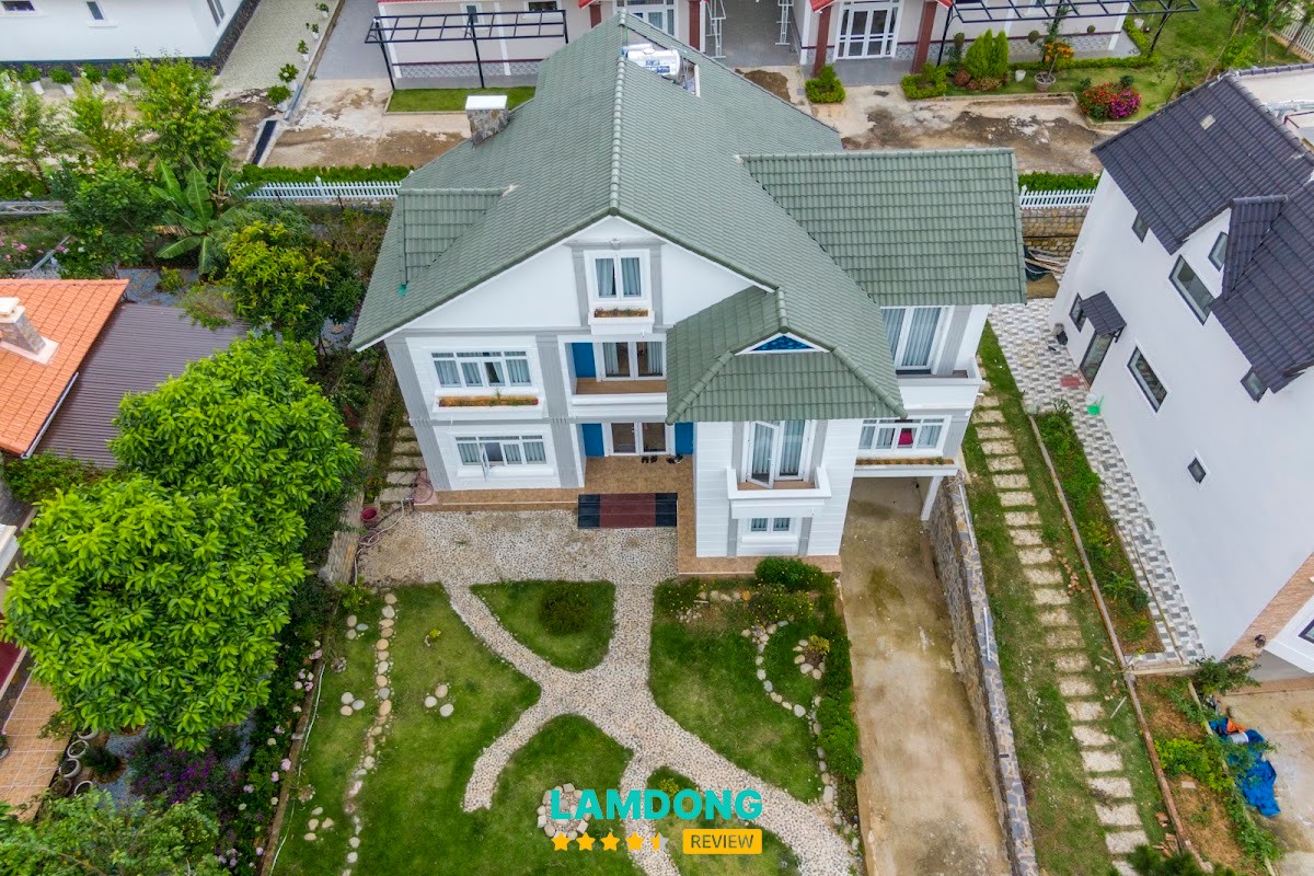 Không gian Cafe and homestay Nắng Xanh