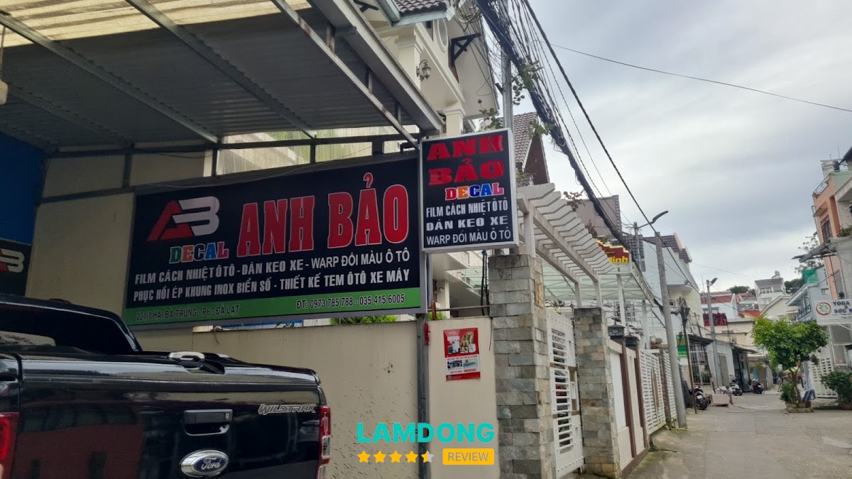 Xe làm decal tại Anh bảo decal