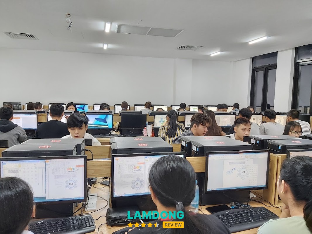 Trường dạy lái ô tô bình thuận – Lê Duẩn, Phan Thiết
