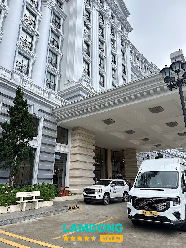 Xe limousine liên tỉnh Đà Lạt