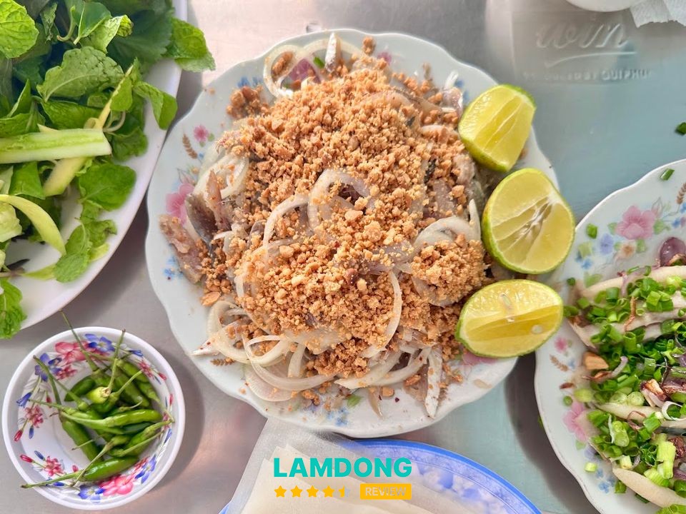 Bữa ăn tại quán Bà Ba Phan Thiết