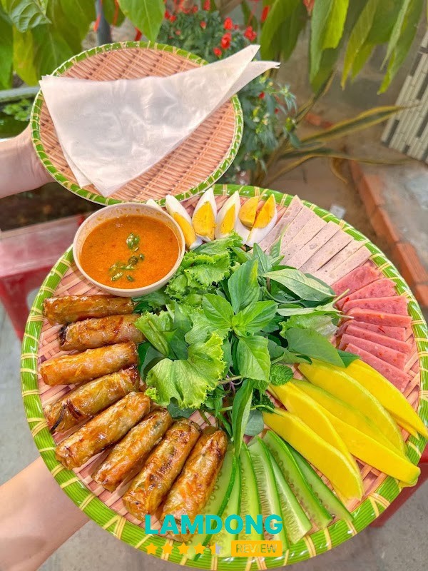 Chả cuốn cá trích Hằng – quán ăn nhẹ Mũi Né