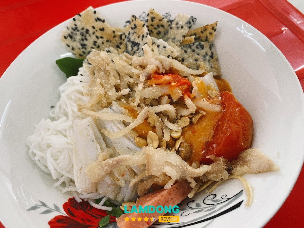 Bún gỏi cá mai – 28 Nguyễn Văn Cừ Phan Thiết