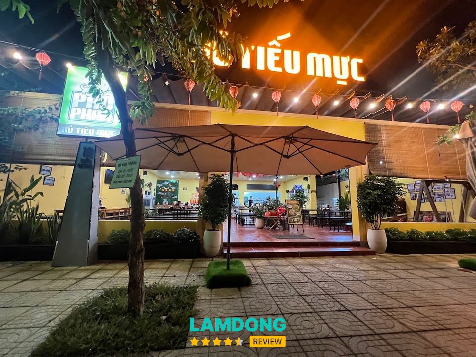 Tô hủ tiếu mực tại PHỐ PHAN