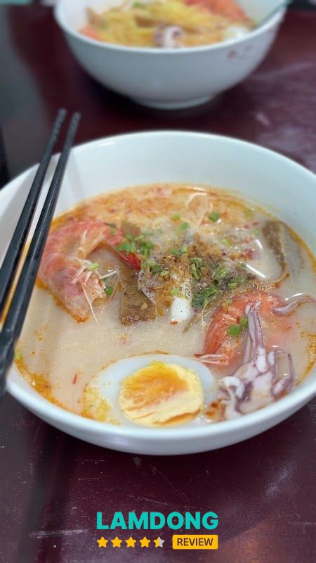 Tô hủ tiếu Thái tại Nhà Bao