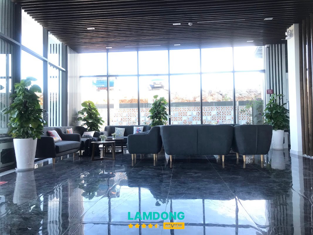 Không gian New Life Hotel