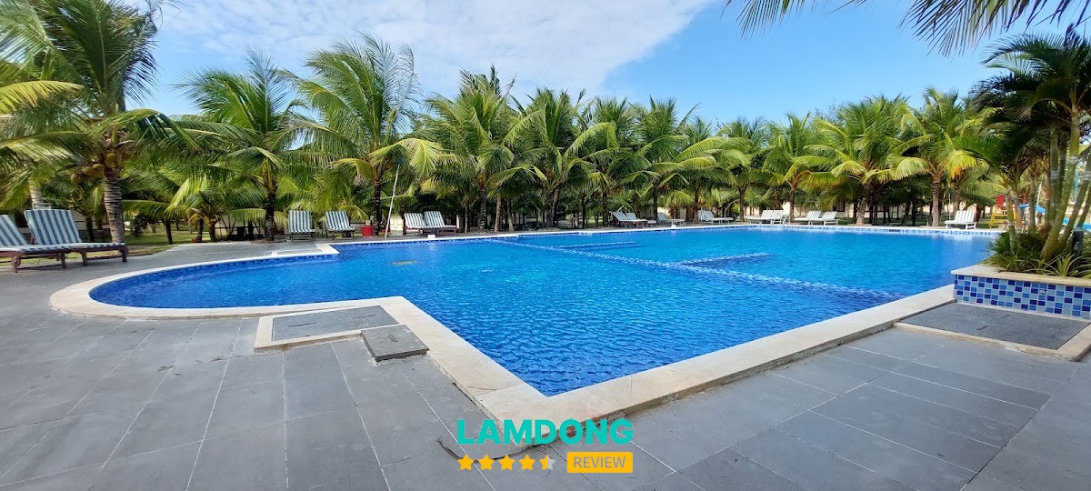 Aurora Resort LaGi – khuôn viên