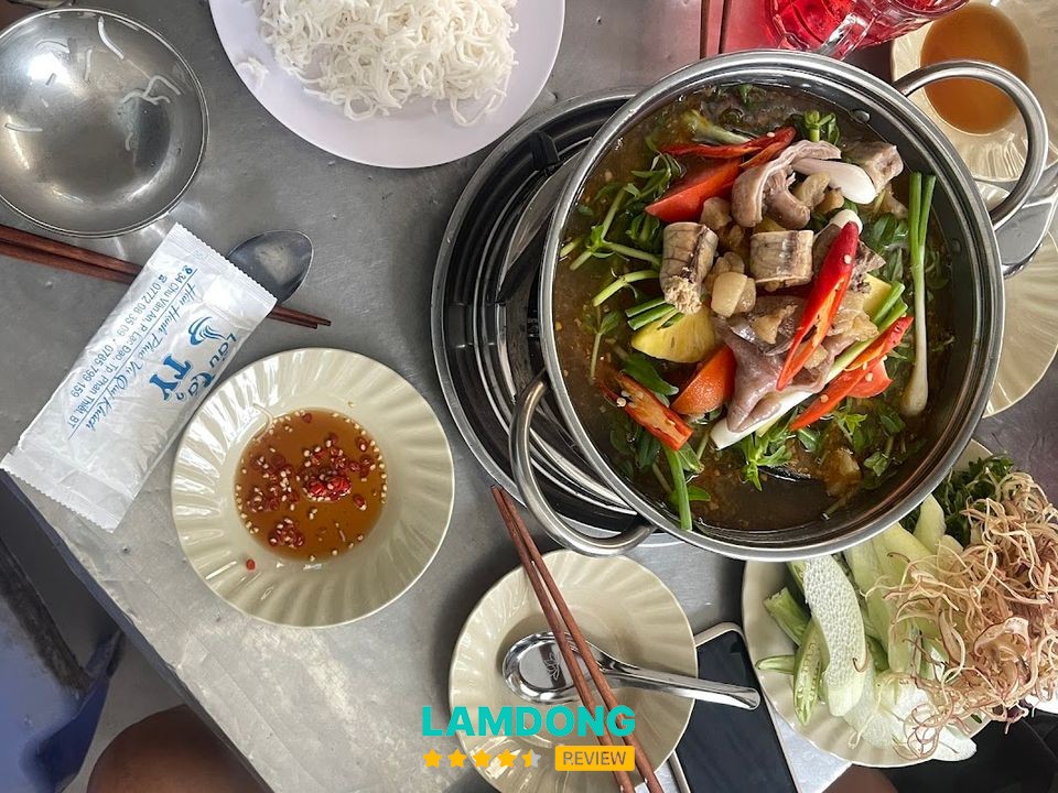 Món ăn tại Quán Lẩu cá Tỷ