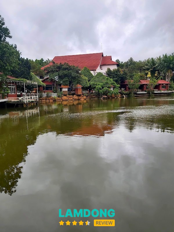 Nhà hàng Lodge – không gian sân vườn Gia Nghĩa