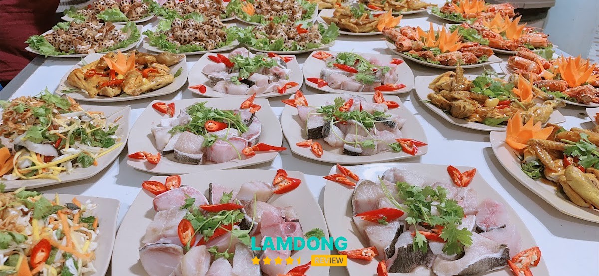 Không gian SEAFOOD Quán Thủy Ngân