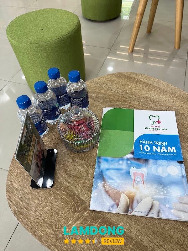 Hình ảnh tại Nha Khoa Vạn Hạnh Bình Thuận