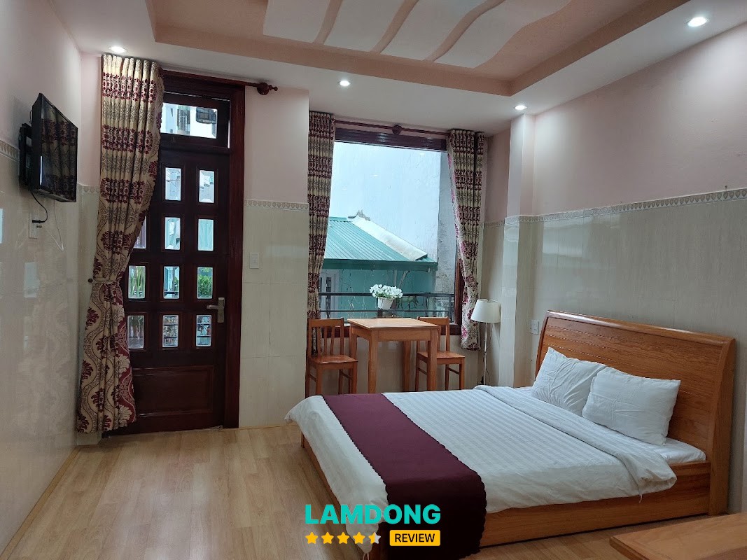 Sleep in DaLat Hostel