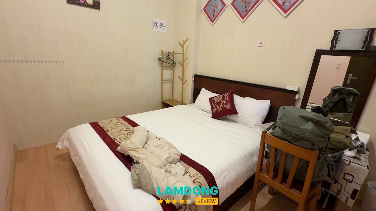 Không gian Sleep in DaLat Hostel