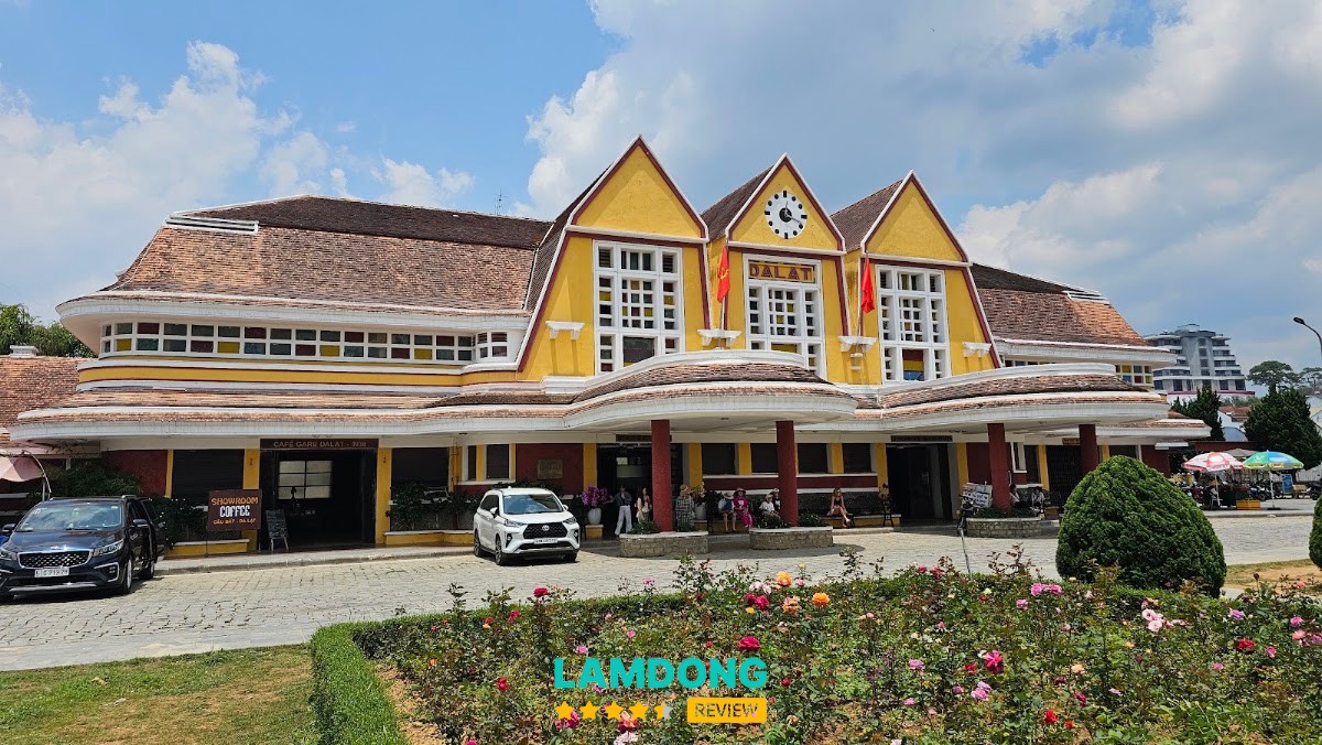 Nhà nghỉ du lịch Nguyên Vũ Đà Lạt