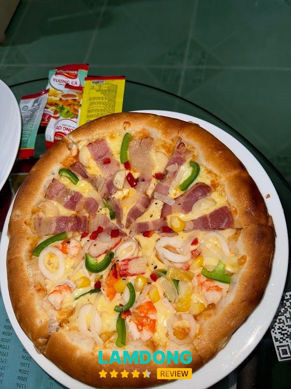 Pizza mang về tại Nhà Bon