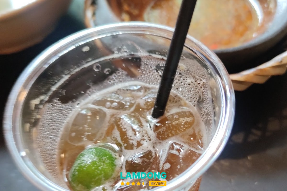 Không gian Tiệm cơm 1 9 HỒI ĐÓ