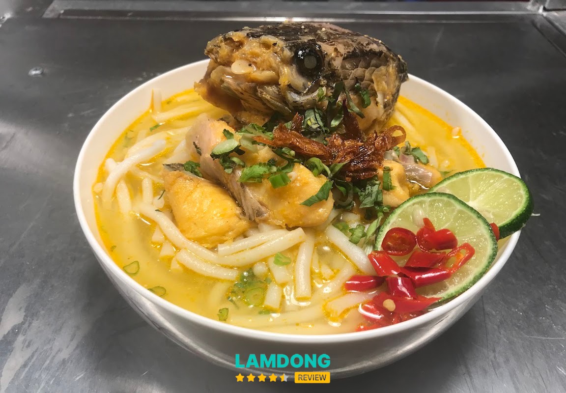 Không gian Bánh Canh Cá Lóc Cô Hạ