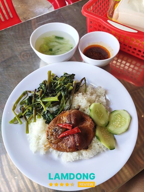 Không gian Kim Định Quán