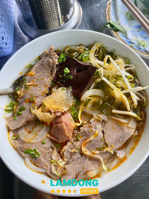 Quán 90 - Cafe và ăn sáng tại Đà Lạt