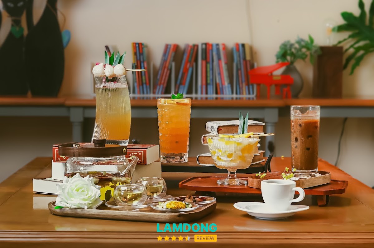Không gian 99 Books & Café
