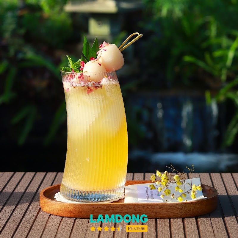 Đồ ăn và đồ uống tại 99 Books & Café