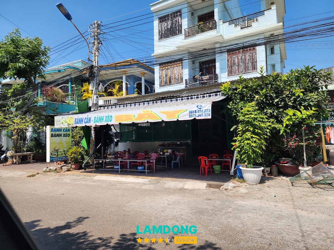 Bánh căn, bánh xèo Bảy tại Phan Thiết