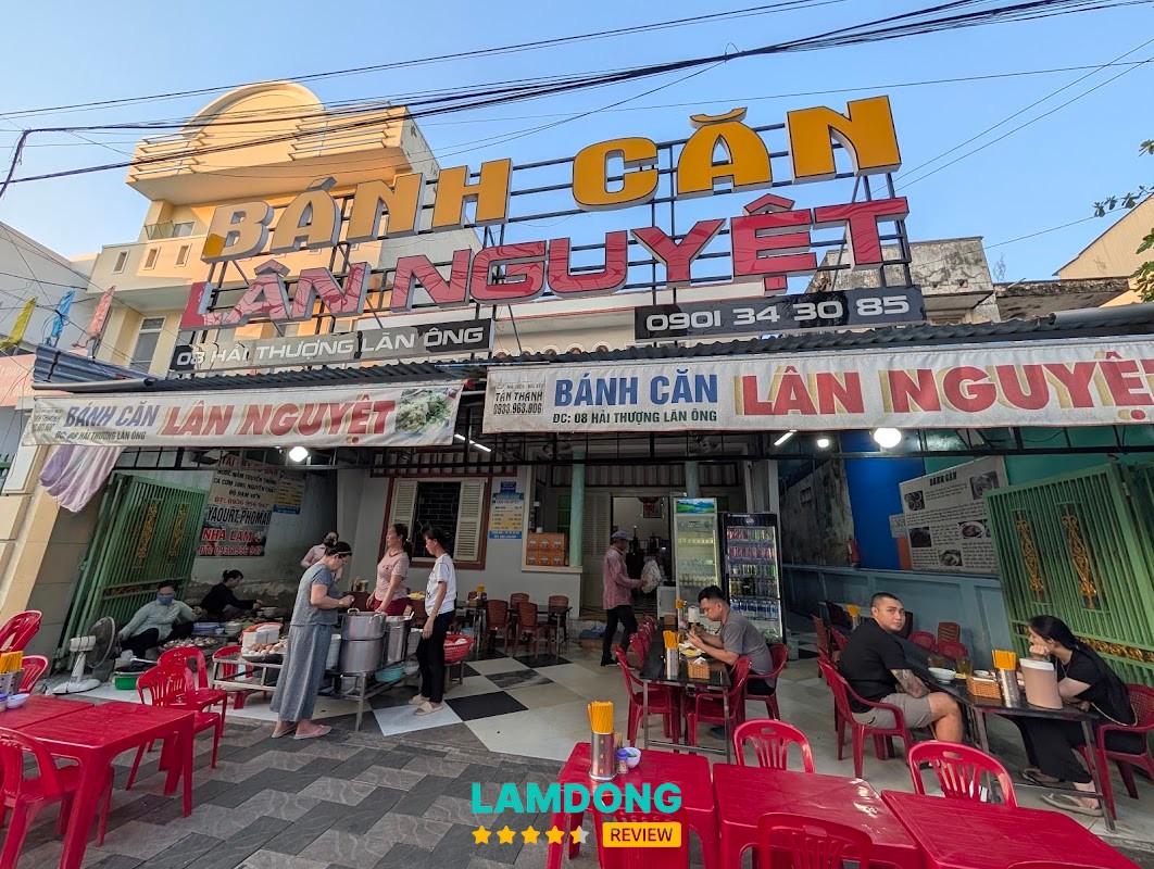Bánh Căn Lân Nguyệt tại Phan Thiết