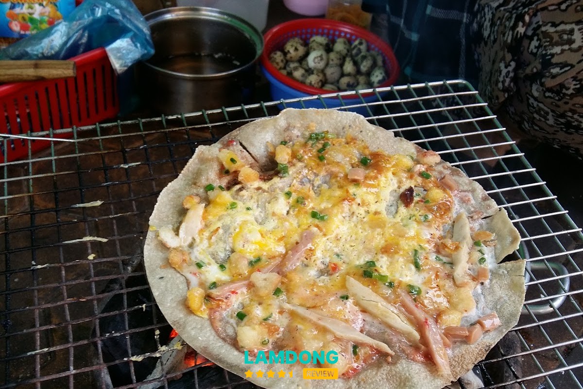 Menu tại Má Giàu - Bánh tráng nướng và ăn vặt