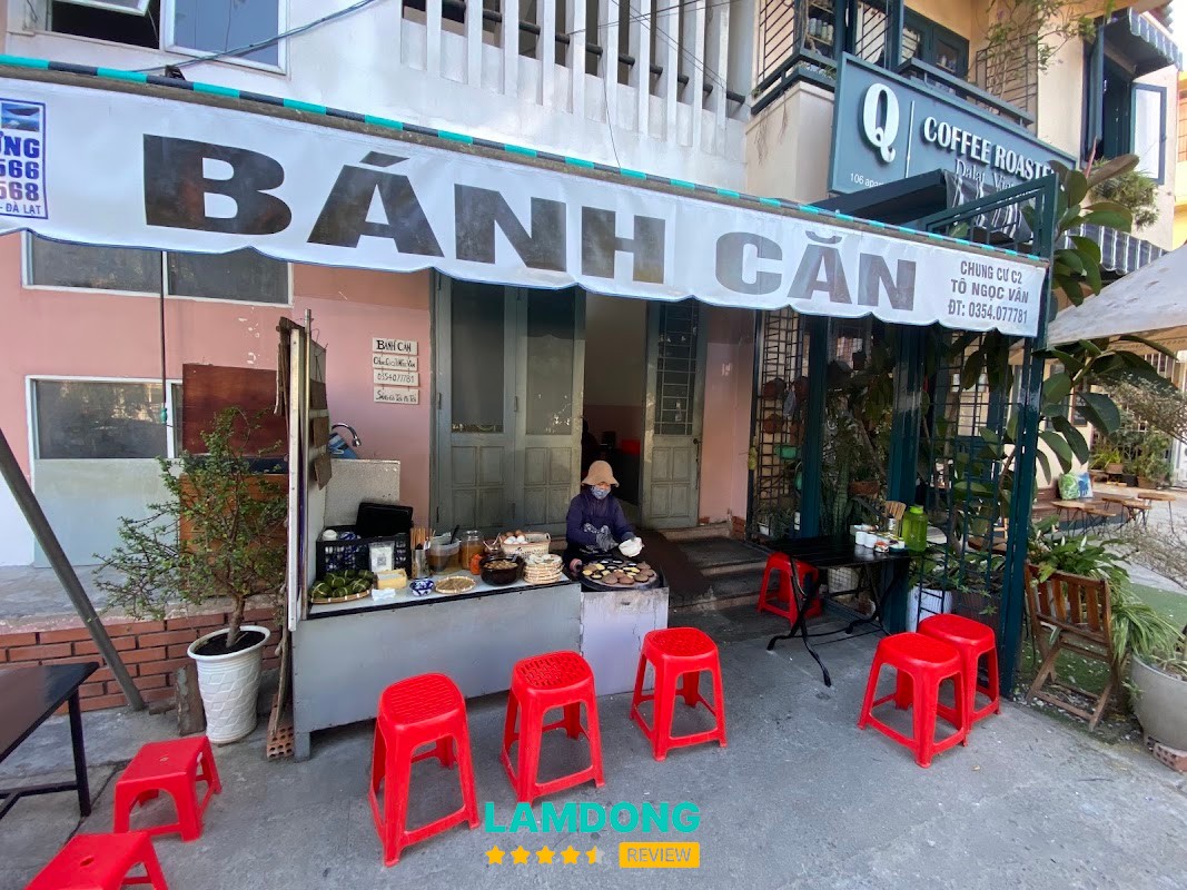 Bánh Căn Chung Cư C2 tại Đà Lạt