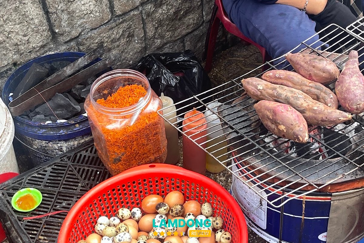 Bánh tráng giòn tại quán Hiền