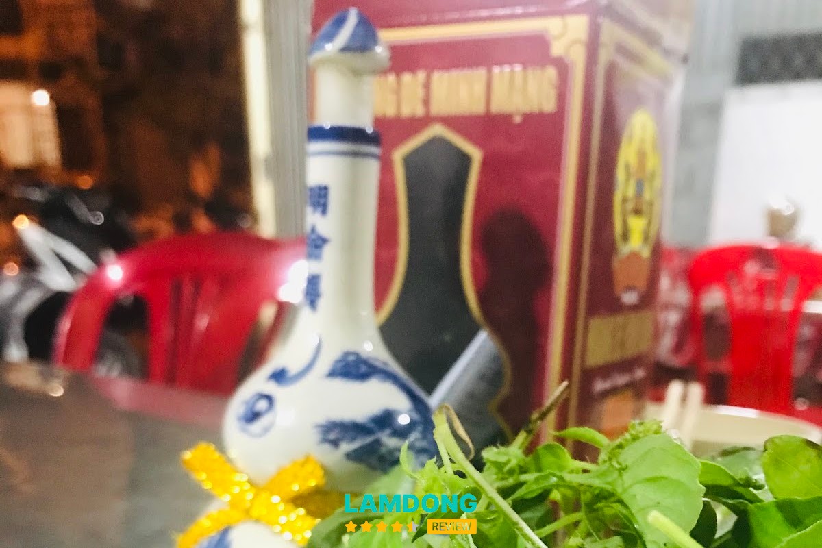 Không gian Bánh Tráng Nướng 112