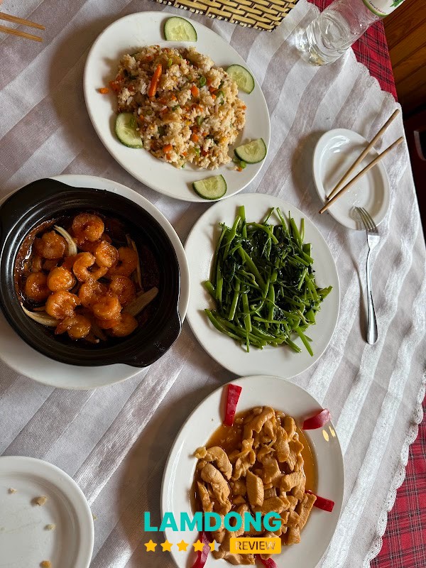 Dã Quỳ – bò né bánh mì chảo
