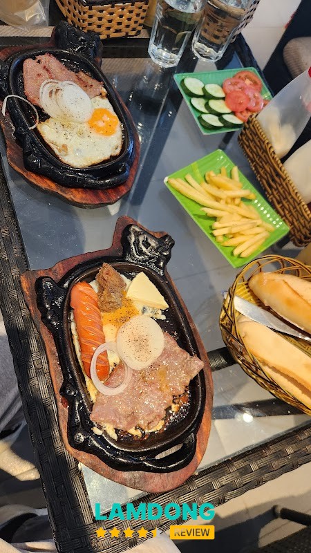 CAFE TRÚC – bò né và đồ uống